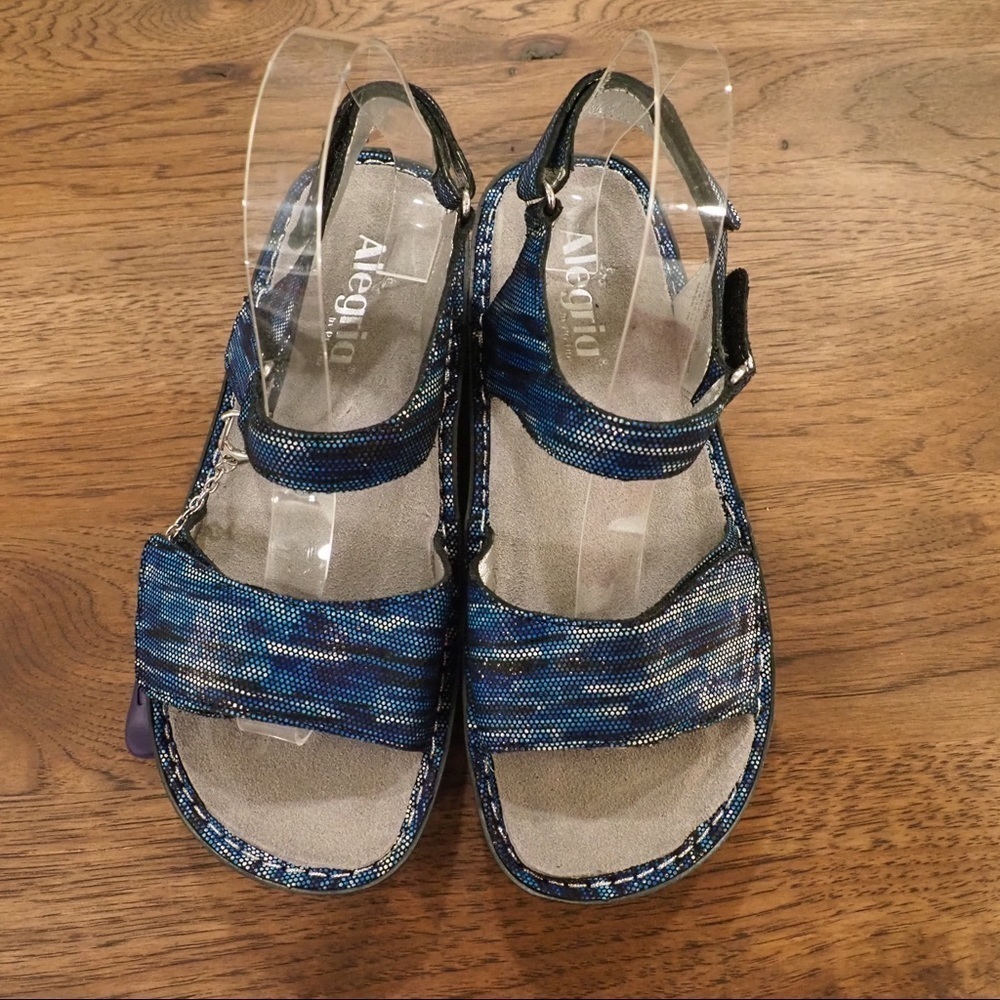 NIB ALEGRIA Patti 38 blue metallic leather sandal - Picture 5 of 16